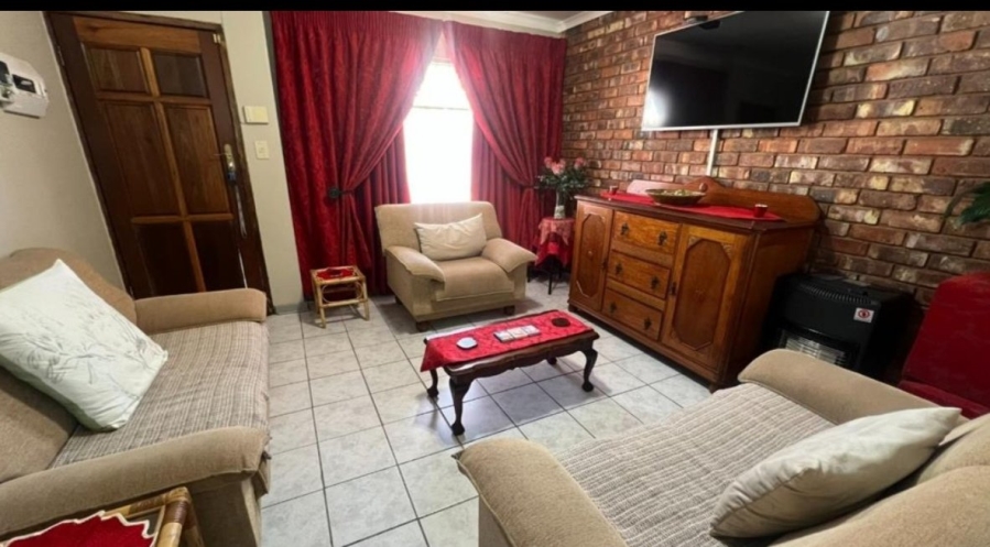 2 Bedroom Property for Sale in Navalsig Free State